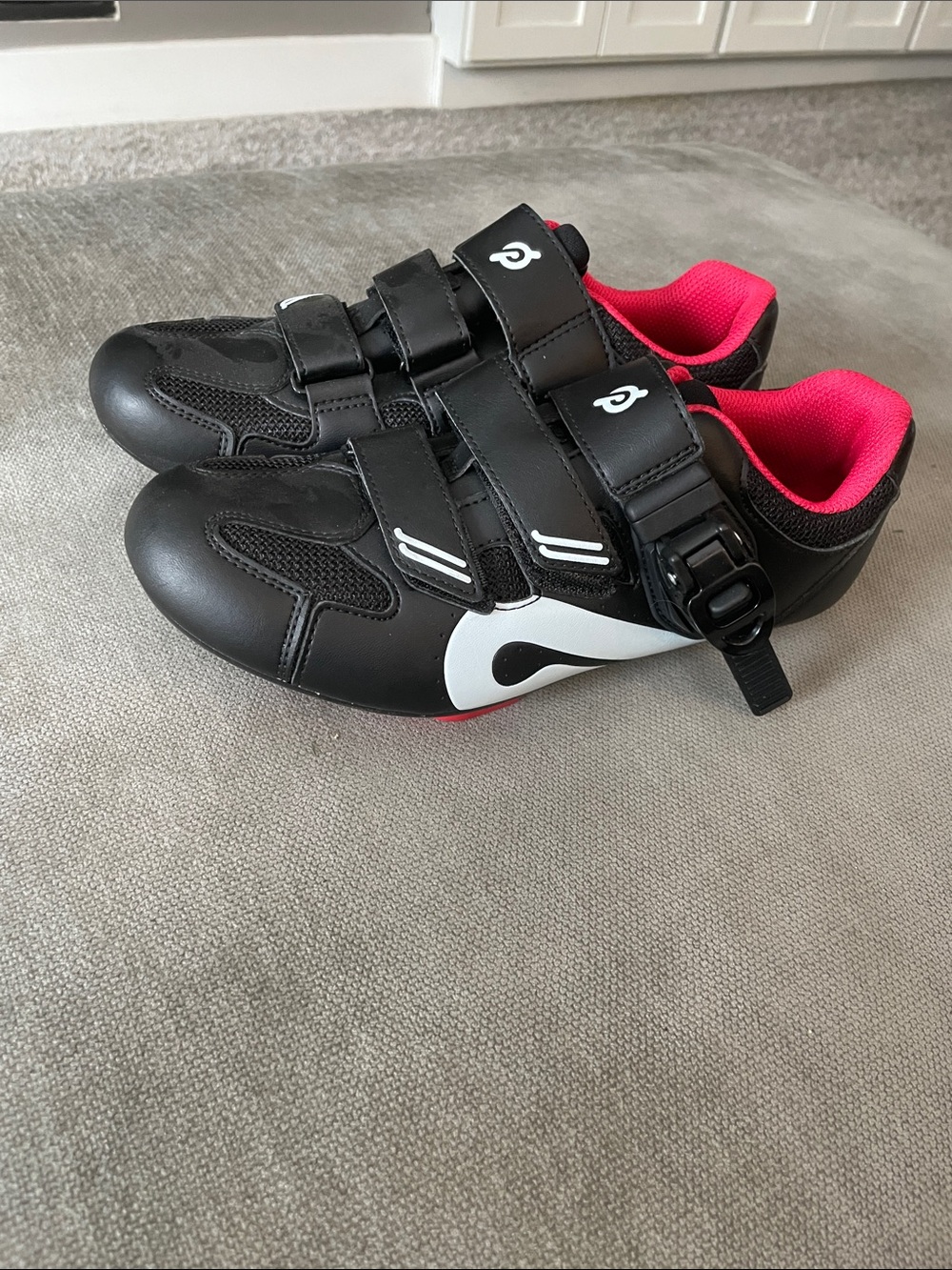Peloton Women’s Black and Red Cycling Shoes Size 38